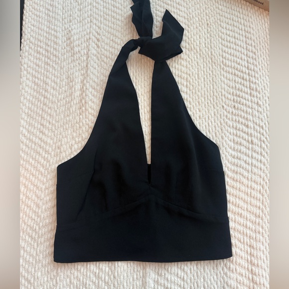 Abercrombie Deep V Halter Top - Picture 2 of 4